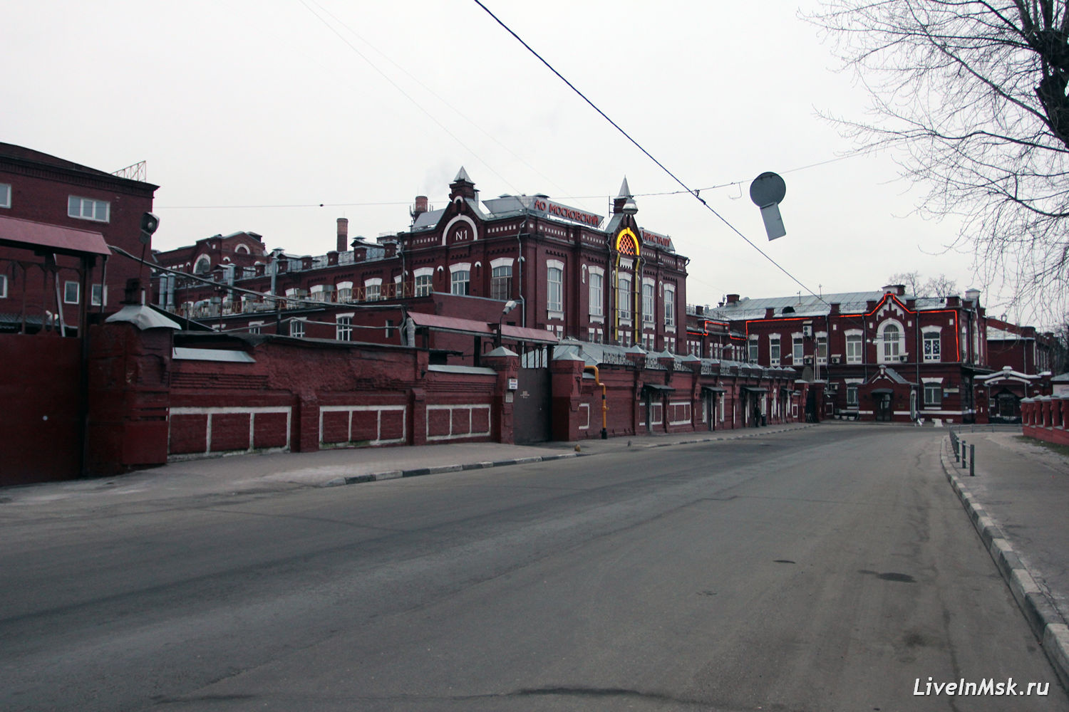 Территория завода Кристалл, фото 2014 года