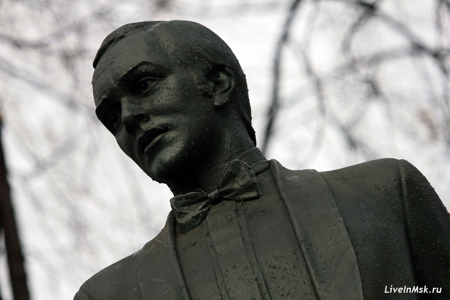 Памятник Муслиму Магомаеву, фото 2015 года