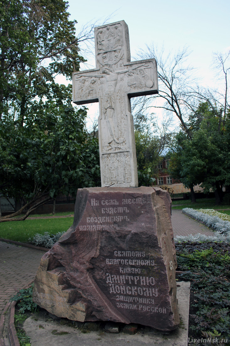 Закладной крест на Яузе, фото 2012 года