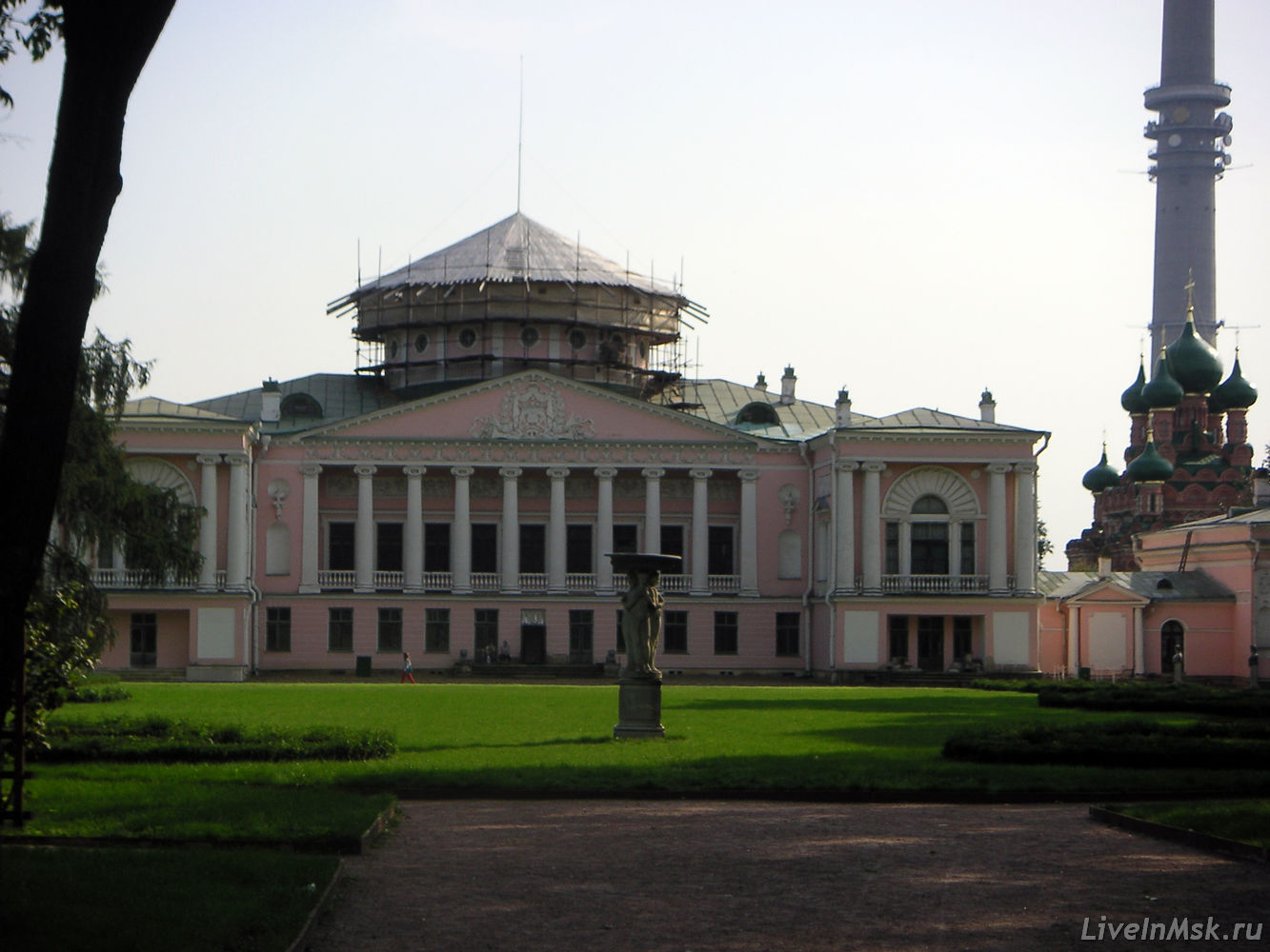 Останкинский дворец, фото 2012 года