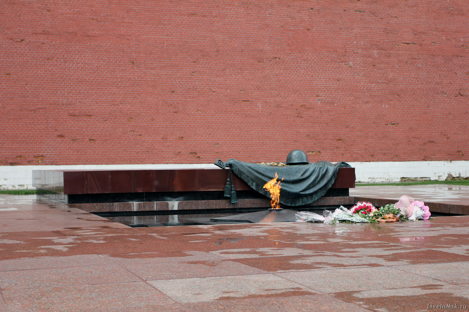 Могила неизвестного солдата, фото 2014 года