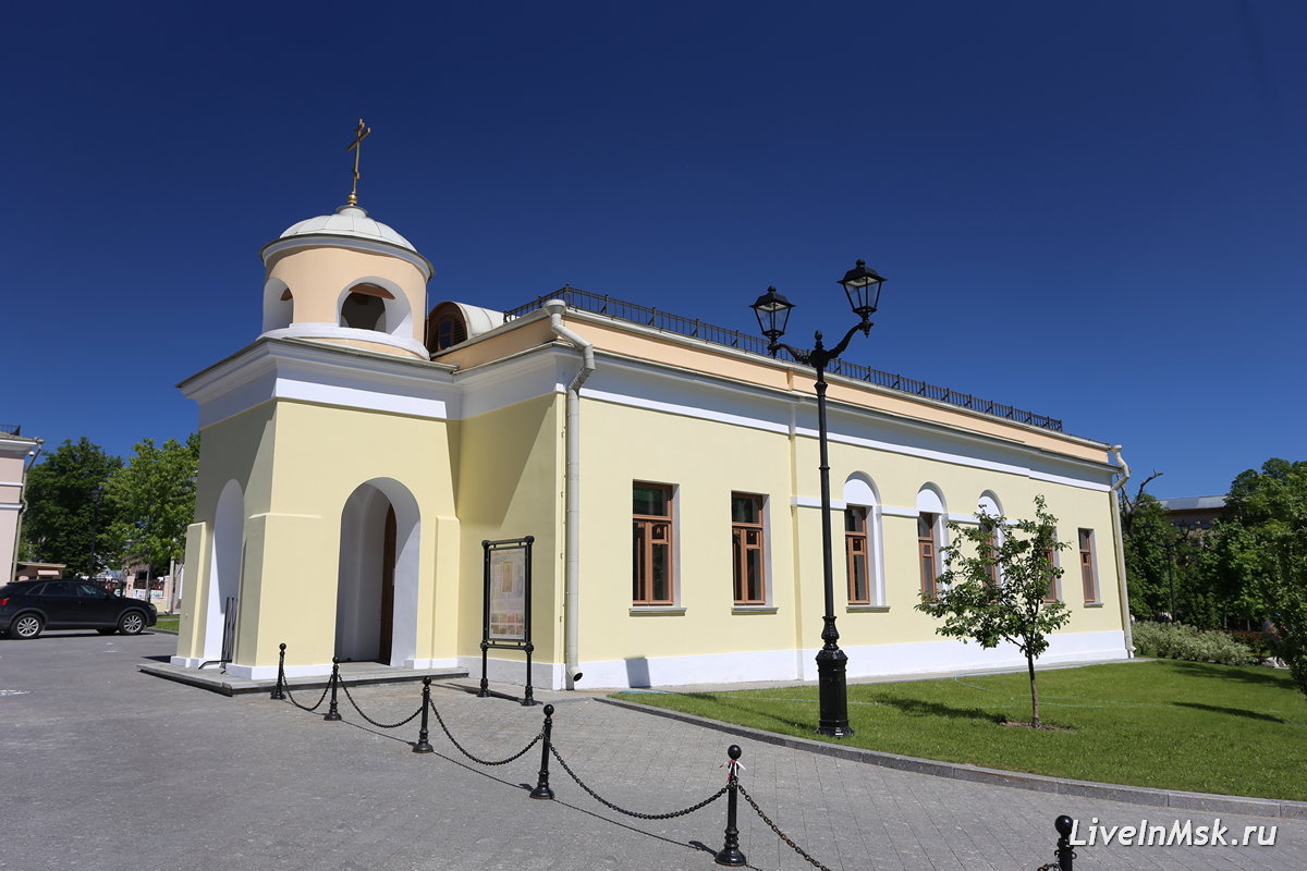 Александро-Невская церковь в парке Ново-Екатериниской больницы, фото 2019 года