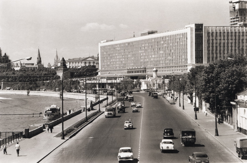 Гостиница «Россия» на старых фото