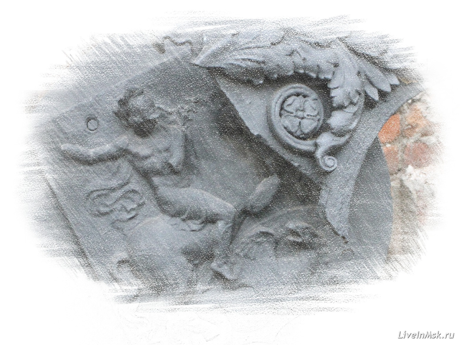 Московский герб, снятый с триумфальной арки