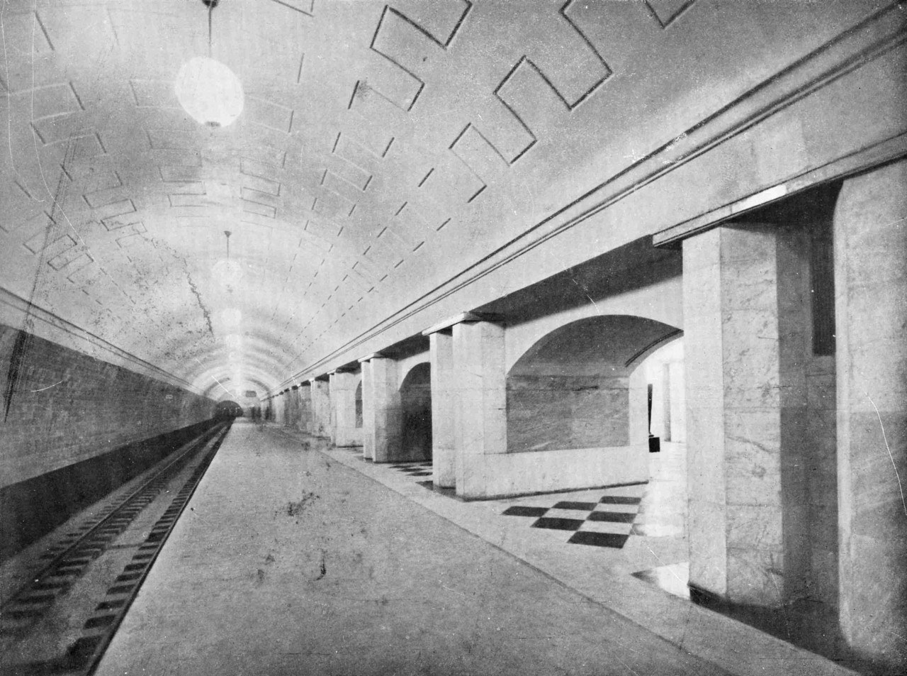 Станция «Охотный ряд». Боковой тоннель.