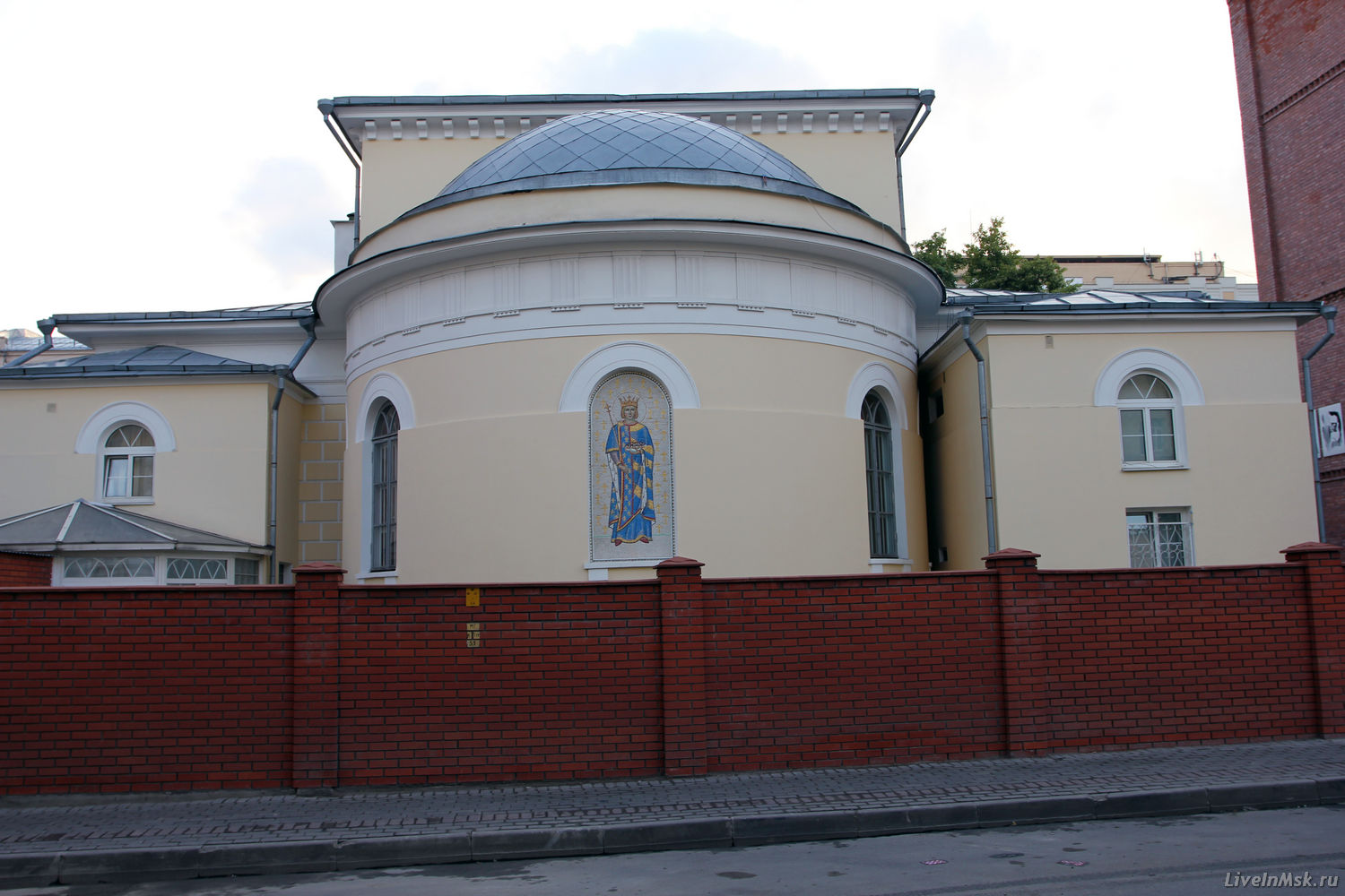 Католический храм св. Людовика