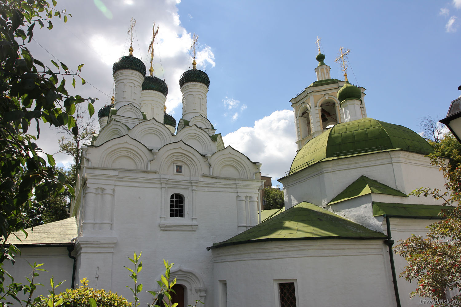 Церковь Успения в Путинках