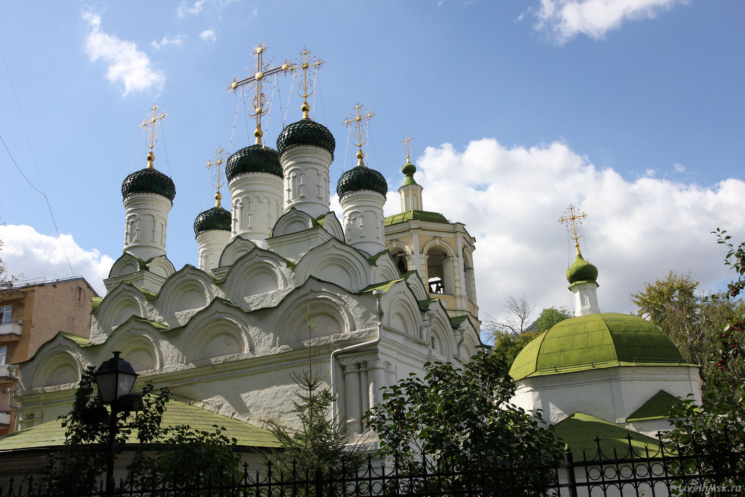 Церковь Успения в Путинках