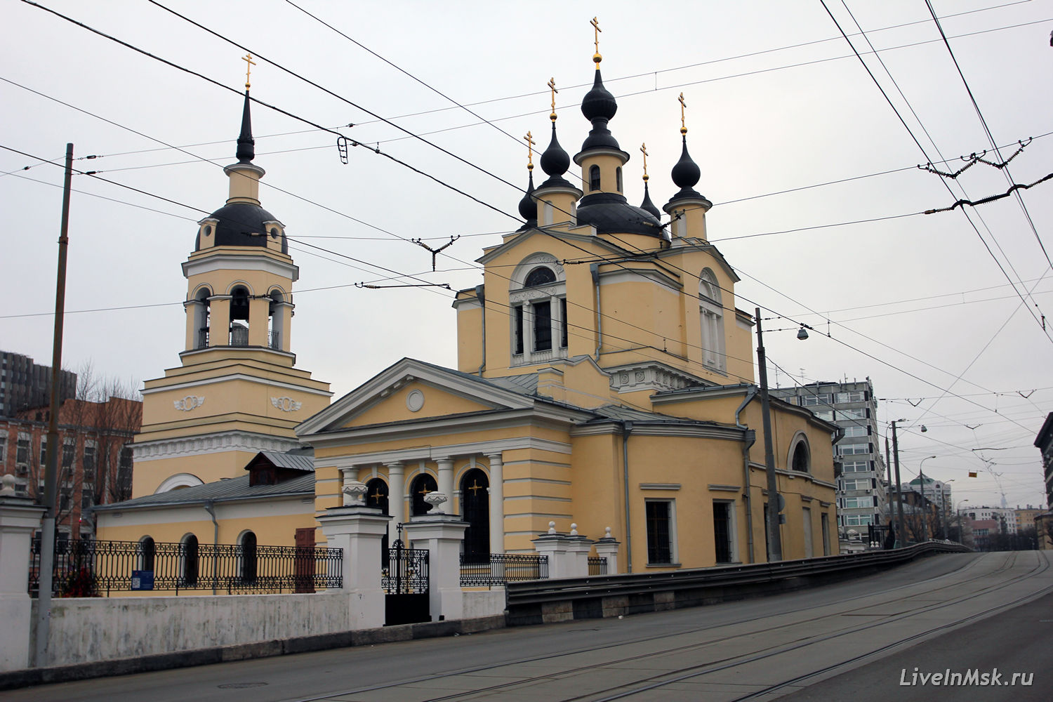 Церковь Покрова в Красном селе, фото 2014 года