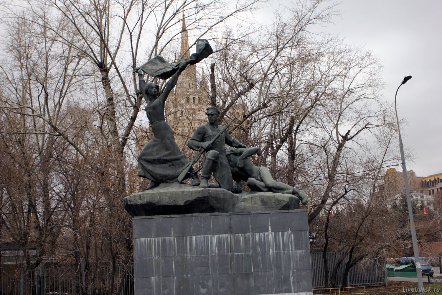 Памятник героям-дружинникам, фото 2015 года