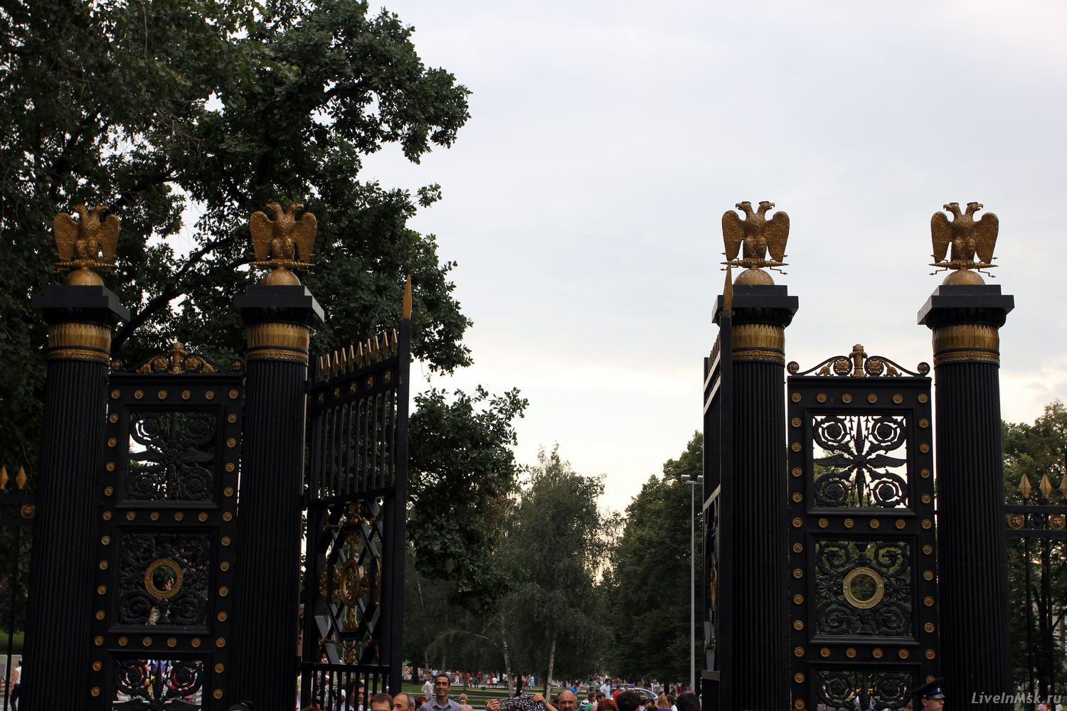 Ворота Александровского сада, фото 2015 года