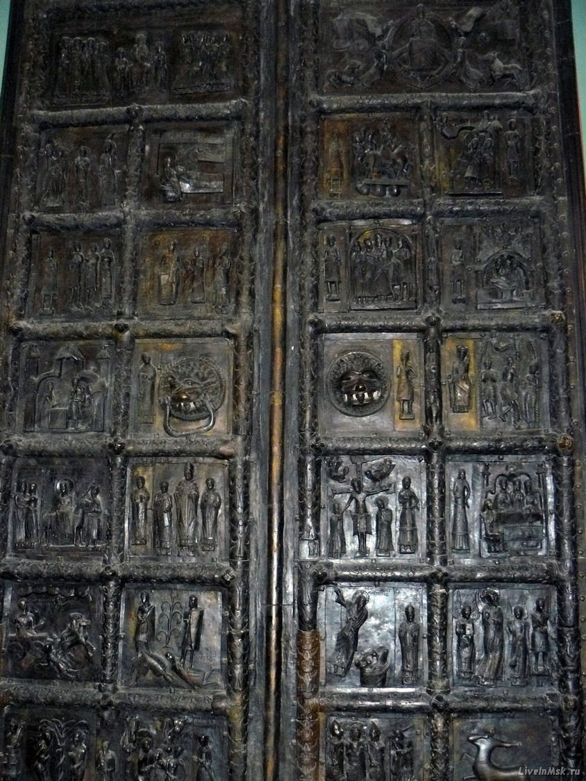 Врата Софийского собора Новгорода. Экспозиция ГИМ