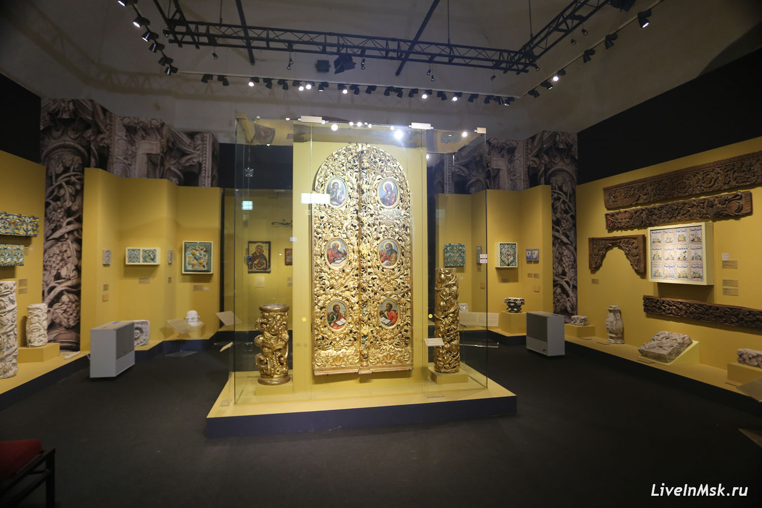Экспонат музея изразцов