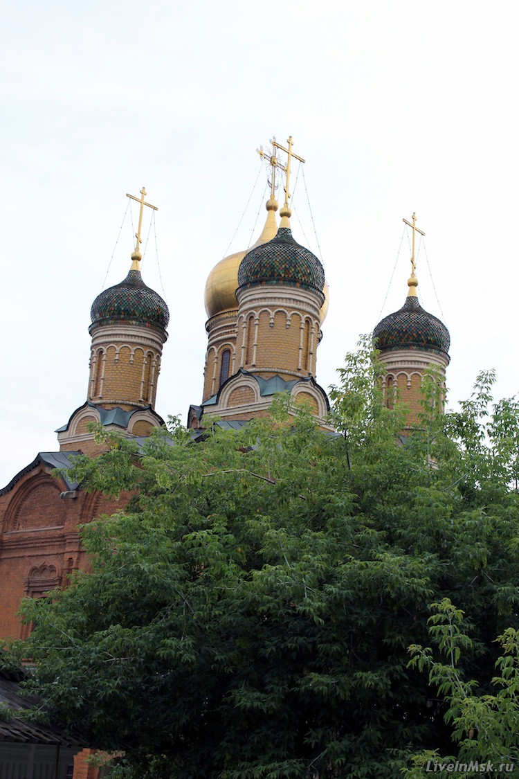 Знаменский собор Знаменского монастыря, фото 2012 года