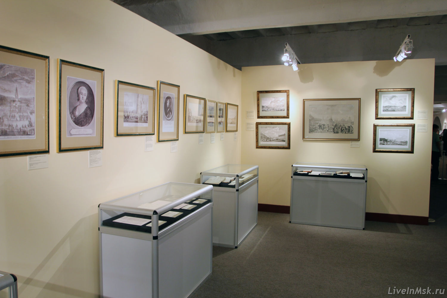 Зал музея истории Москвы