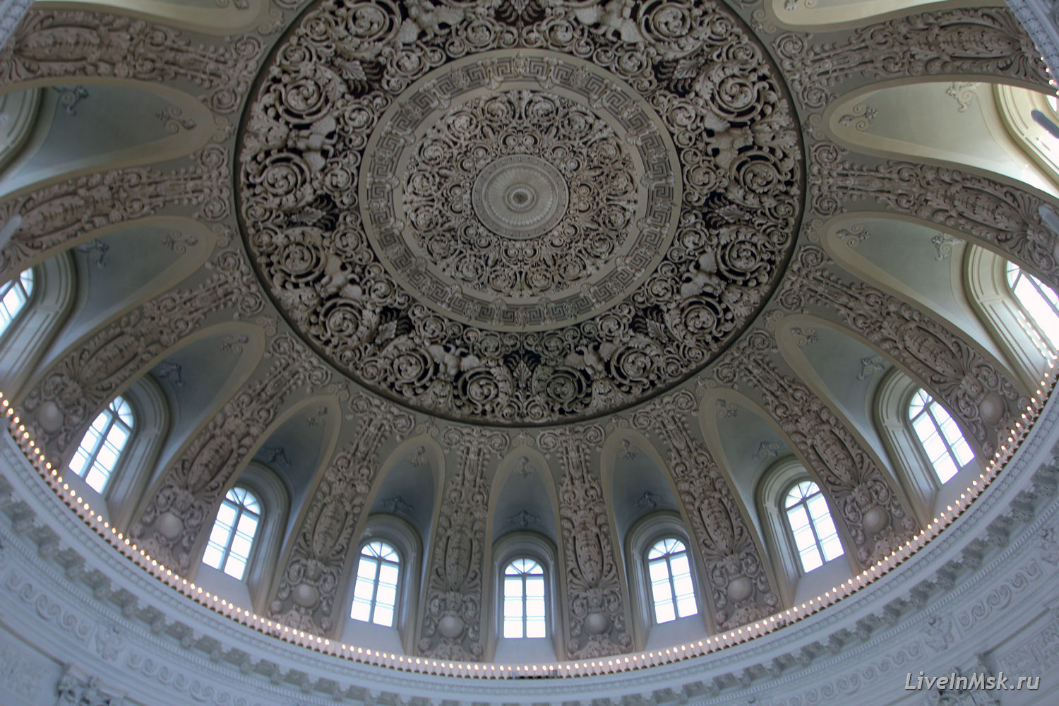Роспись купола Петровского путевого дворца