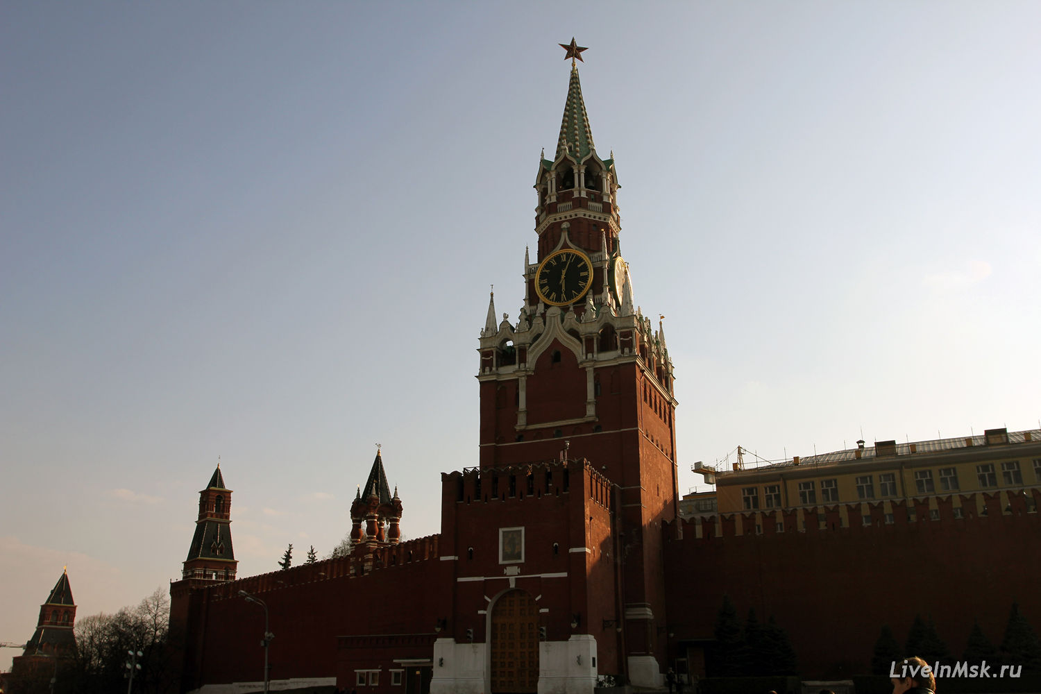 Спасская башня Московского Кремля, фото 2015 года