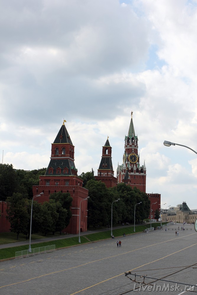 Константино-Еленинская башня Московского Кремля, фото 2015 года