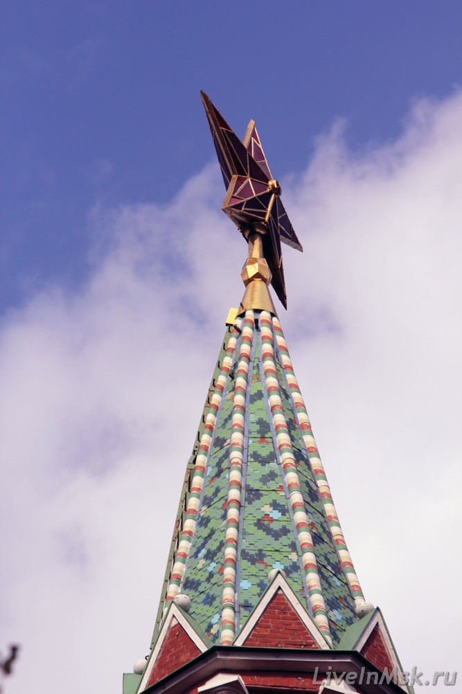 Звезда на Боровицкой башне Московского Кремля