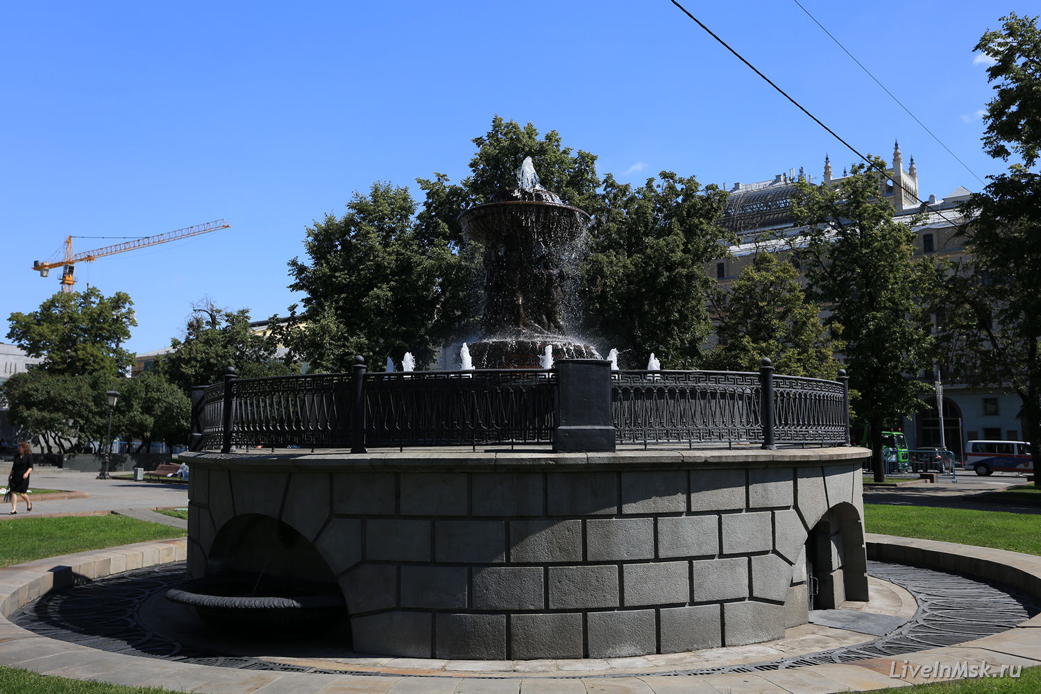 Водоразборный фонтан скульптора И.П. Витали