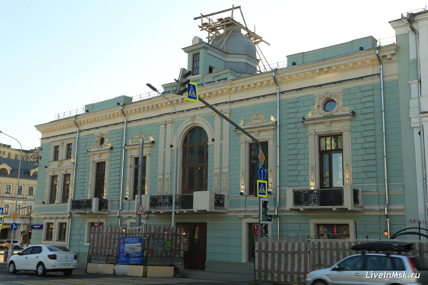 Здание театра «Школа современной пьесы», фото 2018 года