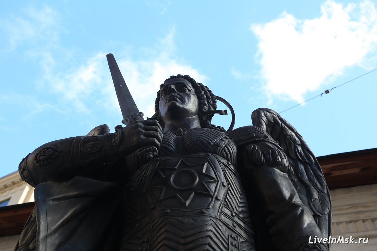 Храм Знамения иконы Божией Матери за Петровскими воротами, фото 2019 года