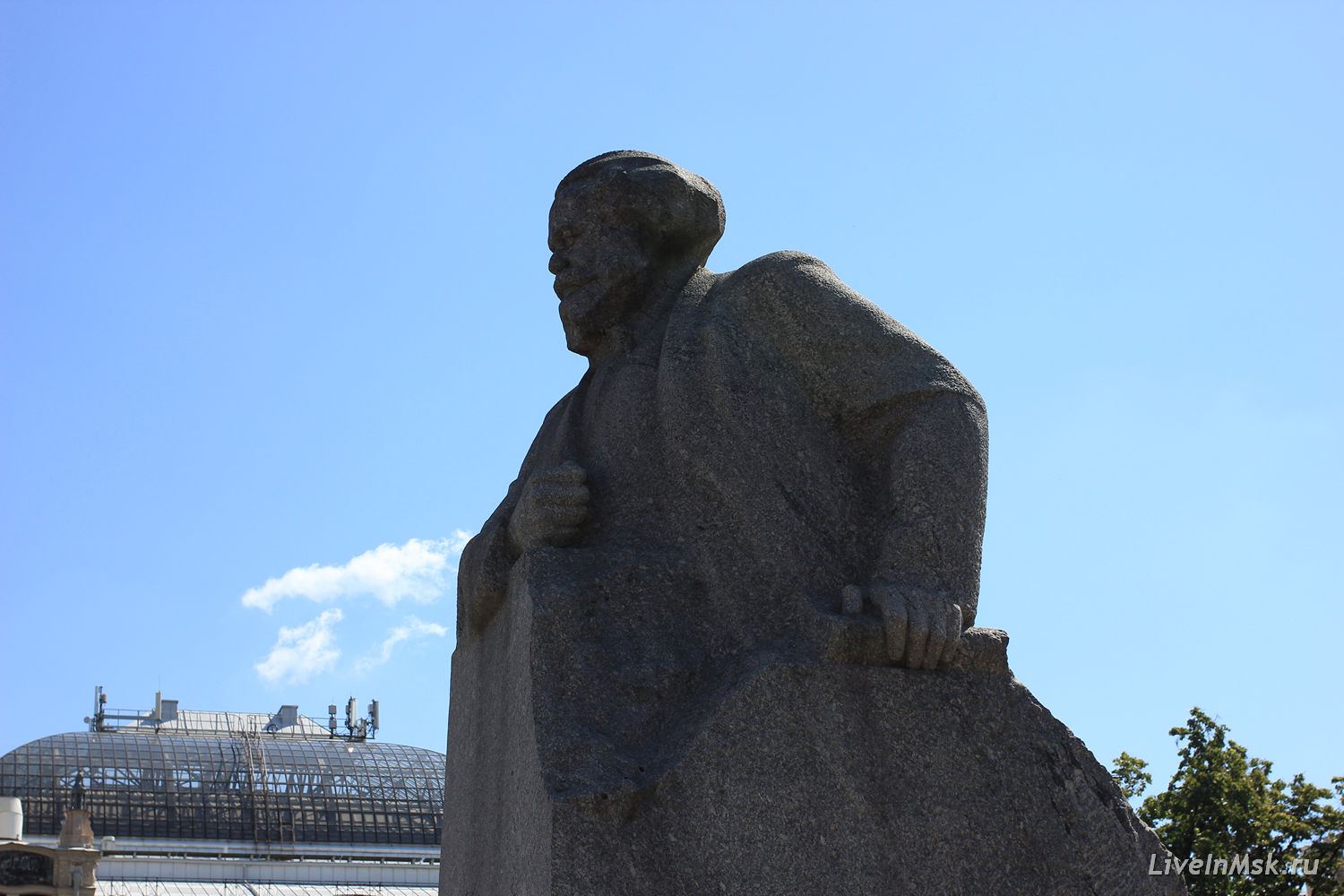 Памятник Карлу Марксу, фото 2015 года