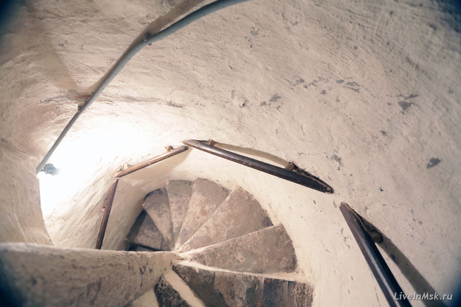 Лестница на колокольню церкви Воскресения в Кадашах