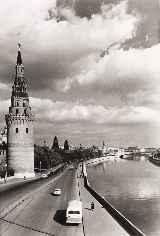 Кремлевская набережная 1958